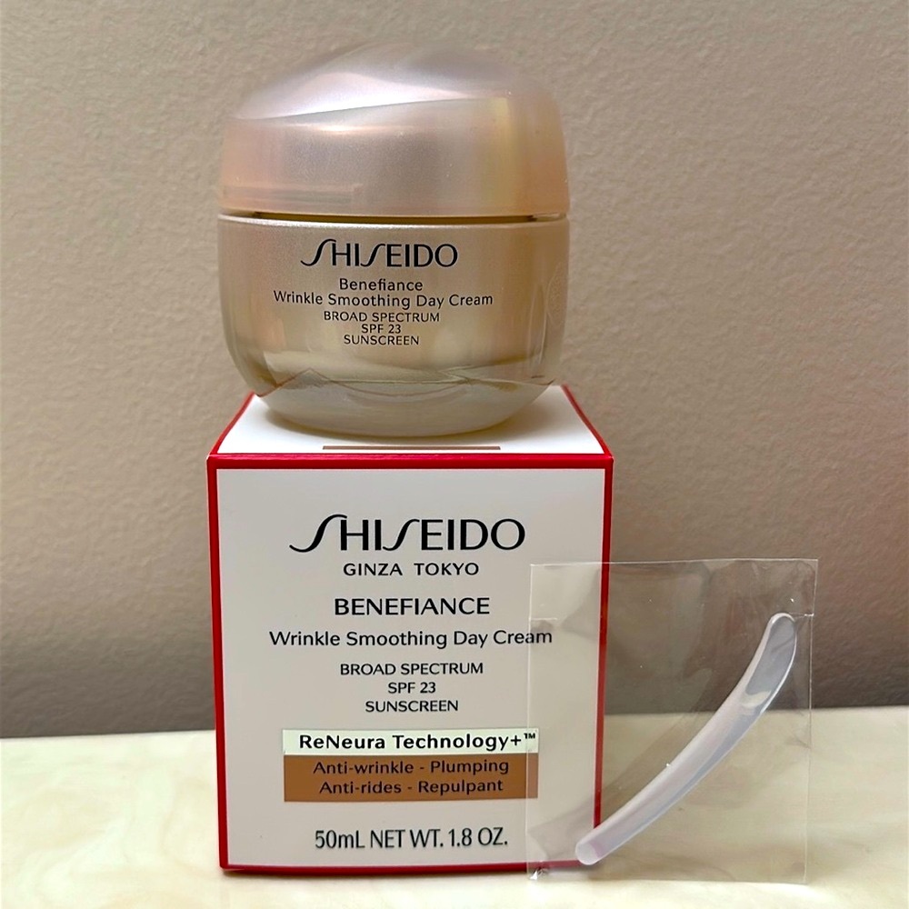 Shiseido Benefiance Wrinkle Smoothing Day Cream SPF 23 Full Size 50ml NIB